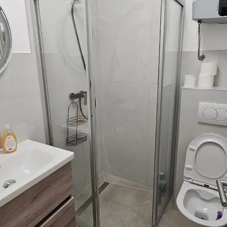Apartment Mara Zmijavci